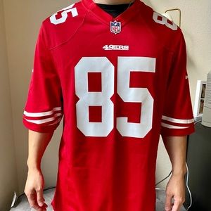 NFL 49ers Vernon Davis jersey, size L